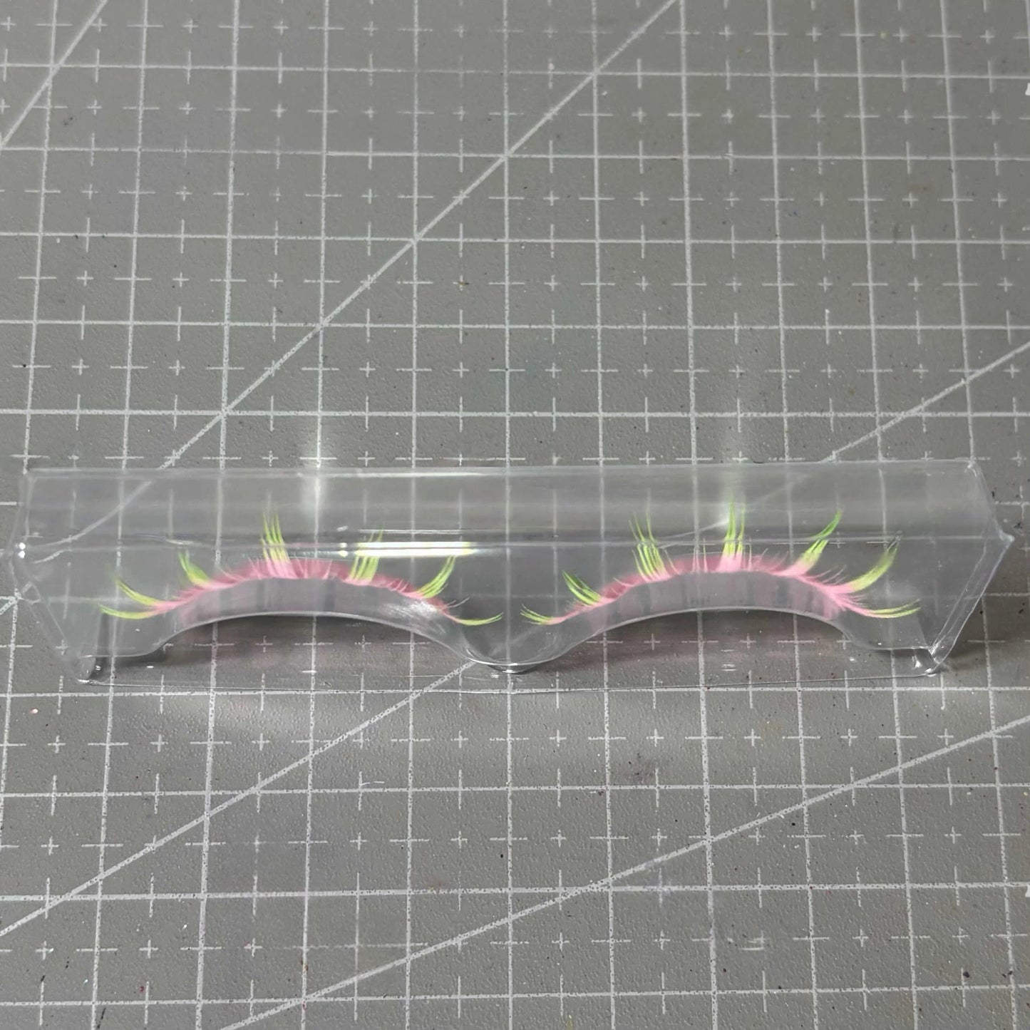 Demon Slayer Mitsuri Kanroji Cosplay Eyelashes | Pink & Green Gradient Anime Lashes