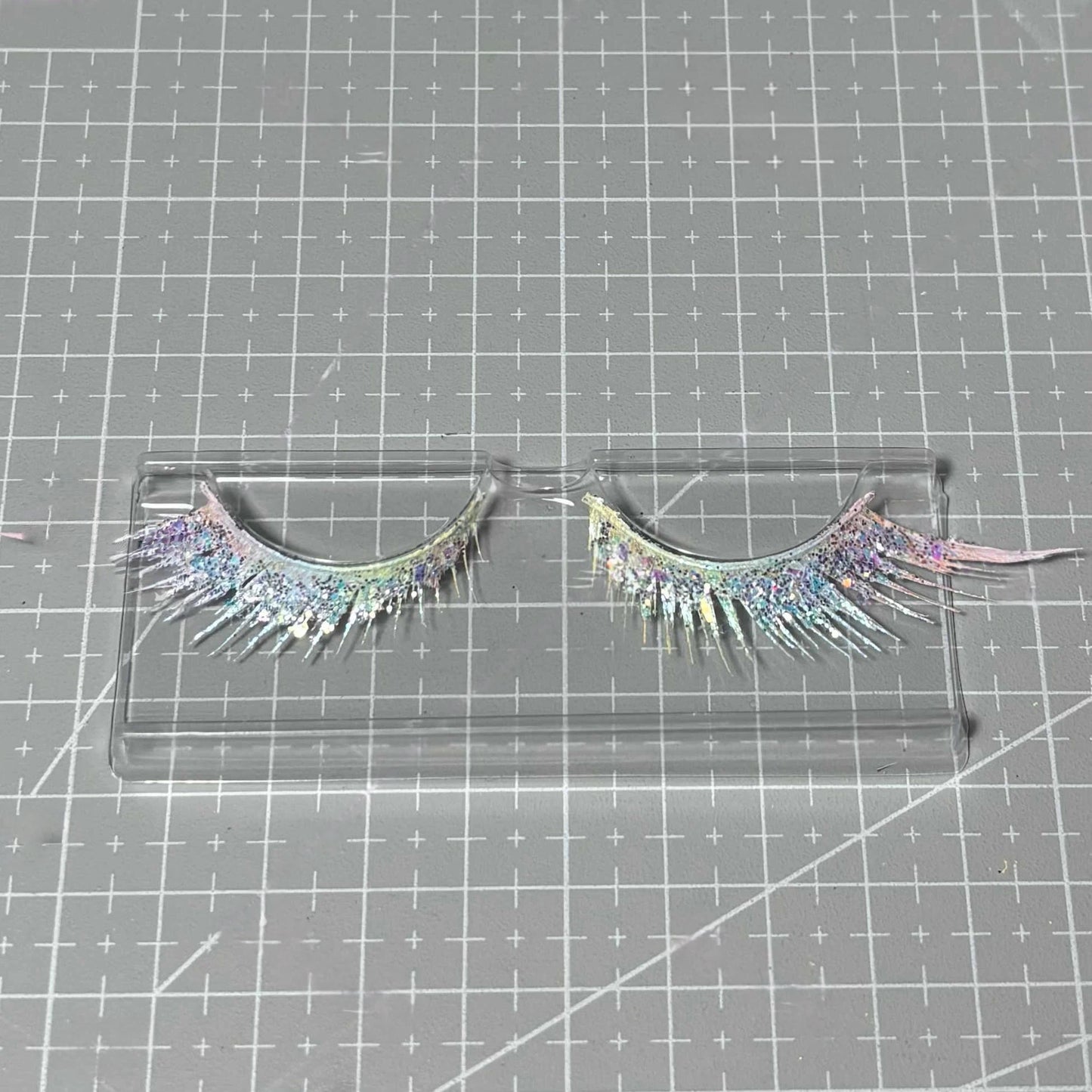 Houseki no Kuni Diamond Cosplay Eyelashes | Gemstone Hard Lash Line (Extended & Voluminous Styles)