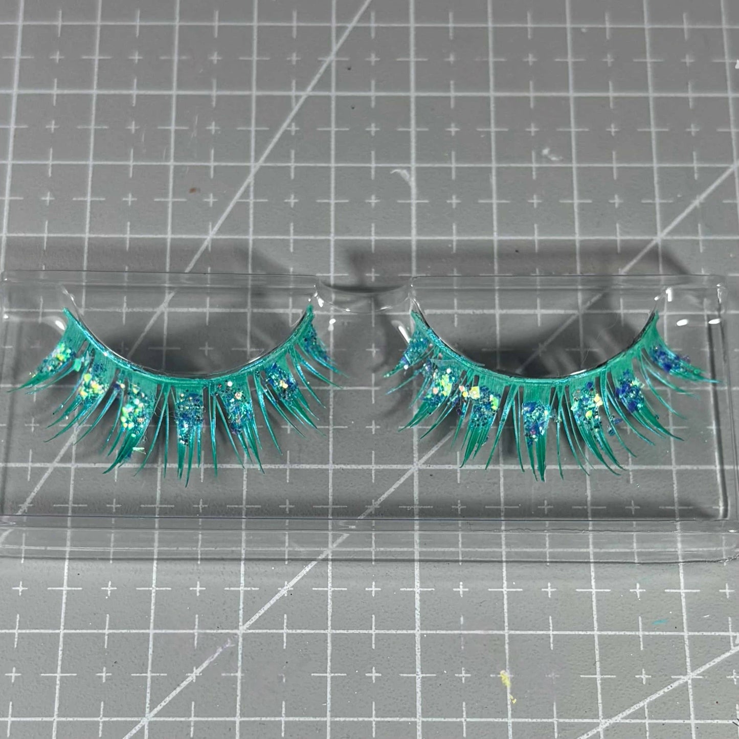 Land of the Lustrous Phosphophyllite Cosplay Eyelashes | Alloy Evolution Style (Natural & Voluminous)